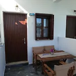 Pansion Katerina Skyros