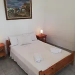 Pansion Katerina Skyros * Αχερούνες