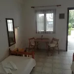 Pansion Katerina Skyros Αχερούνες