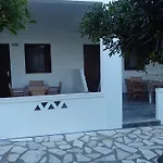 Διαμέρισμα Pansion Katerina Skyros *