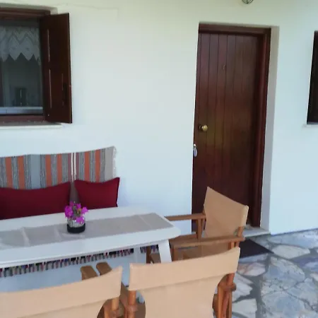 Pansion Katerina Skyros Apartmán Acherounes