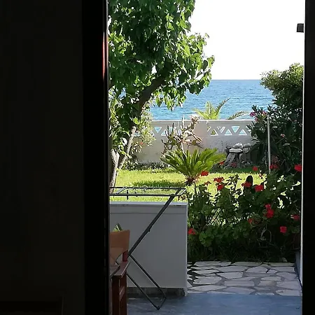 Pansion Katerina Skyros Apartment Acherounes
