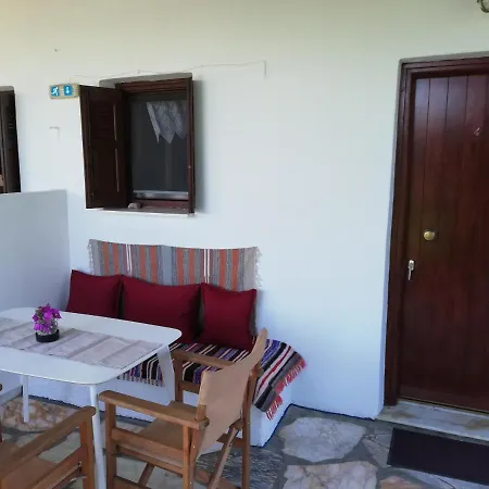 Daire Pansion Katerina Skyros