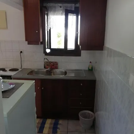 Pansion Katerina Skyros * Acherounes