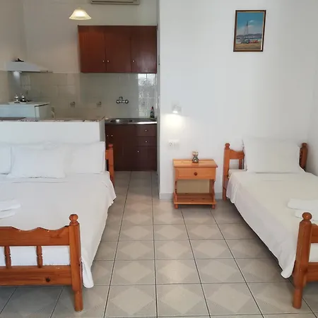 Pansion Katerina Skyros Acherounes